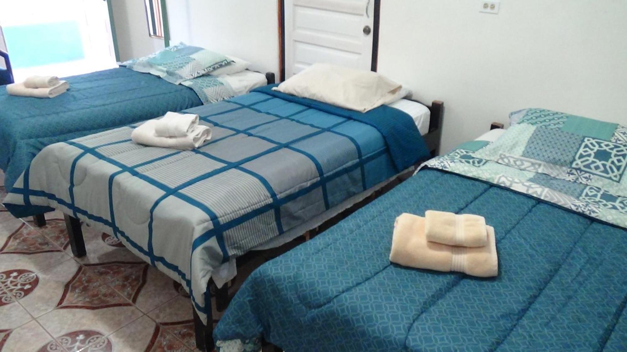 Hacienda Tropical Guest House Belmopán Habitación foto