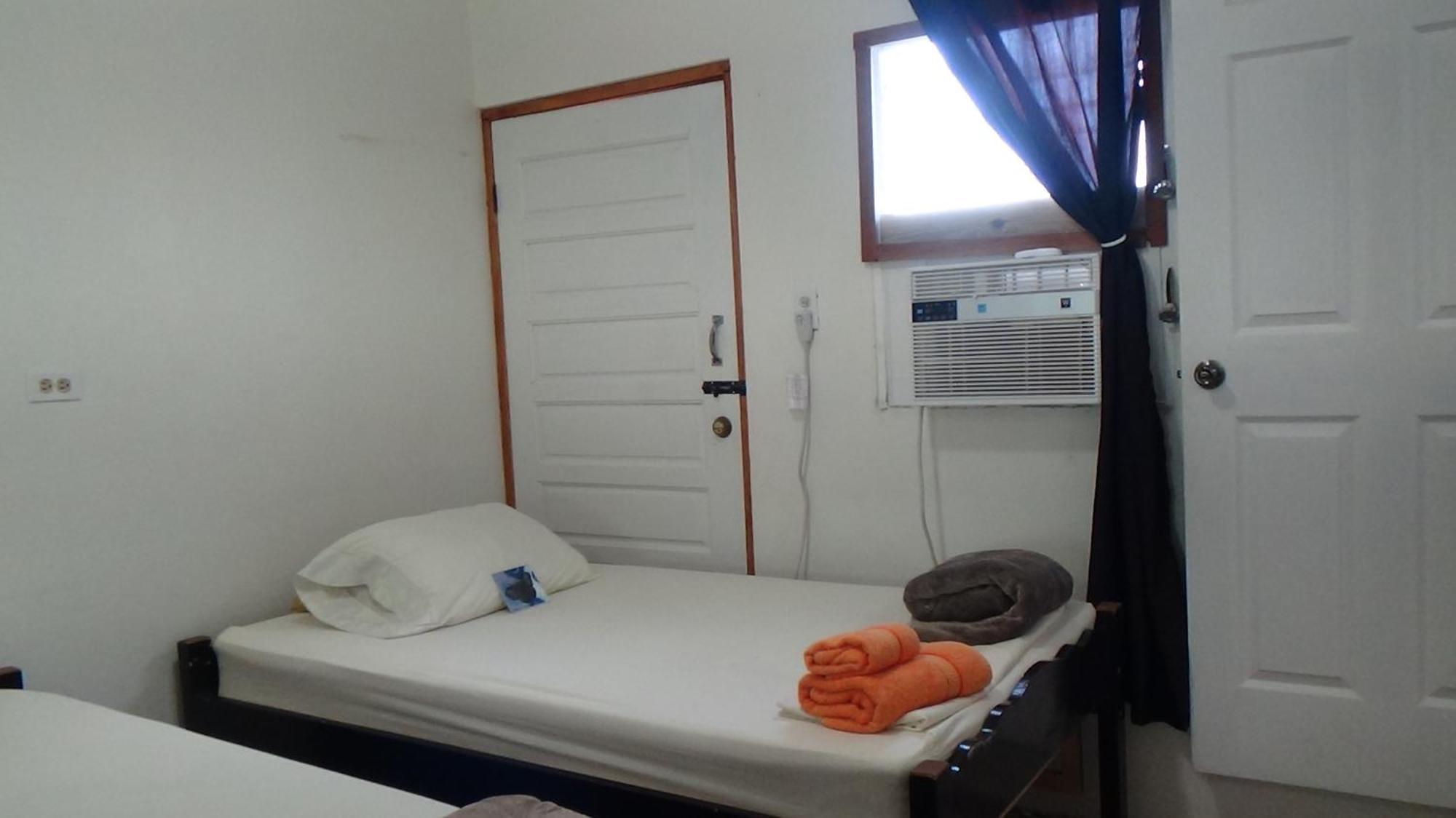 Hacienda Tropical Guest House Belmopán Habitación foto